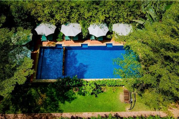 La Mer Resort